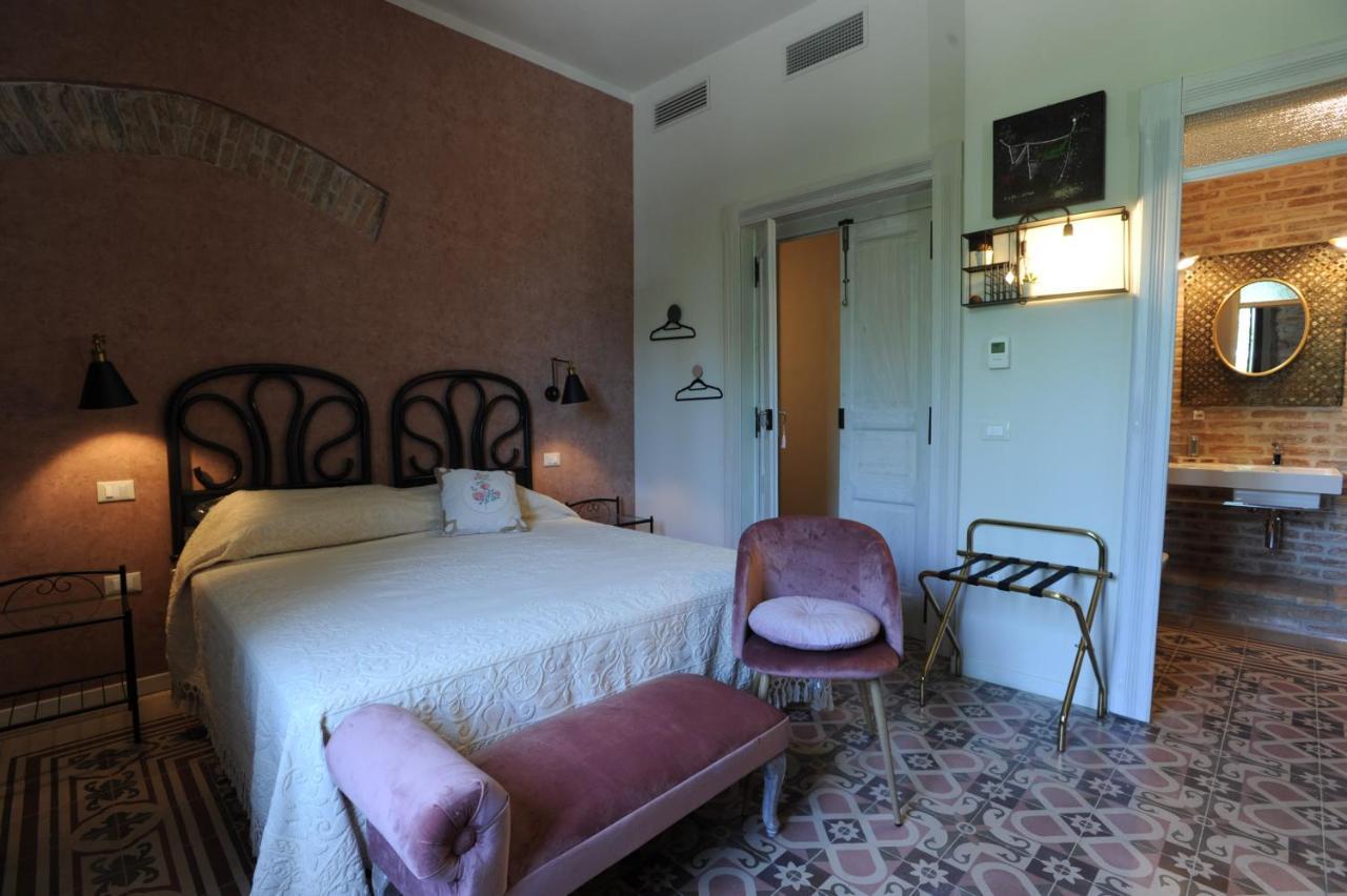 Bed and Breakfast Palazzo Scura à Vaccarizzo Albanese Extérieur photo