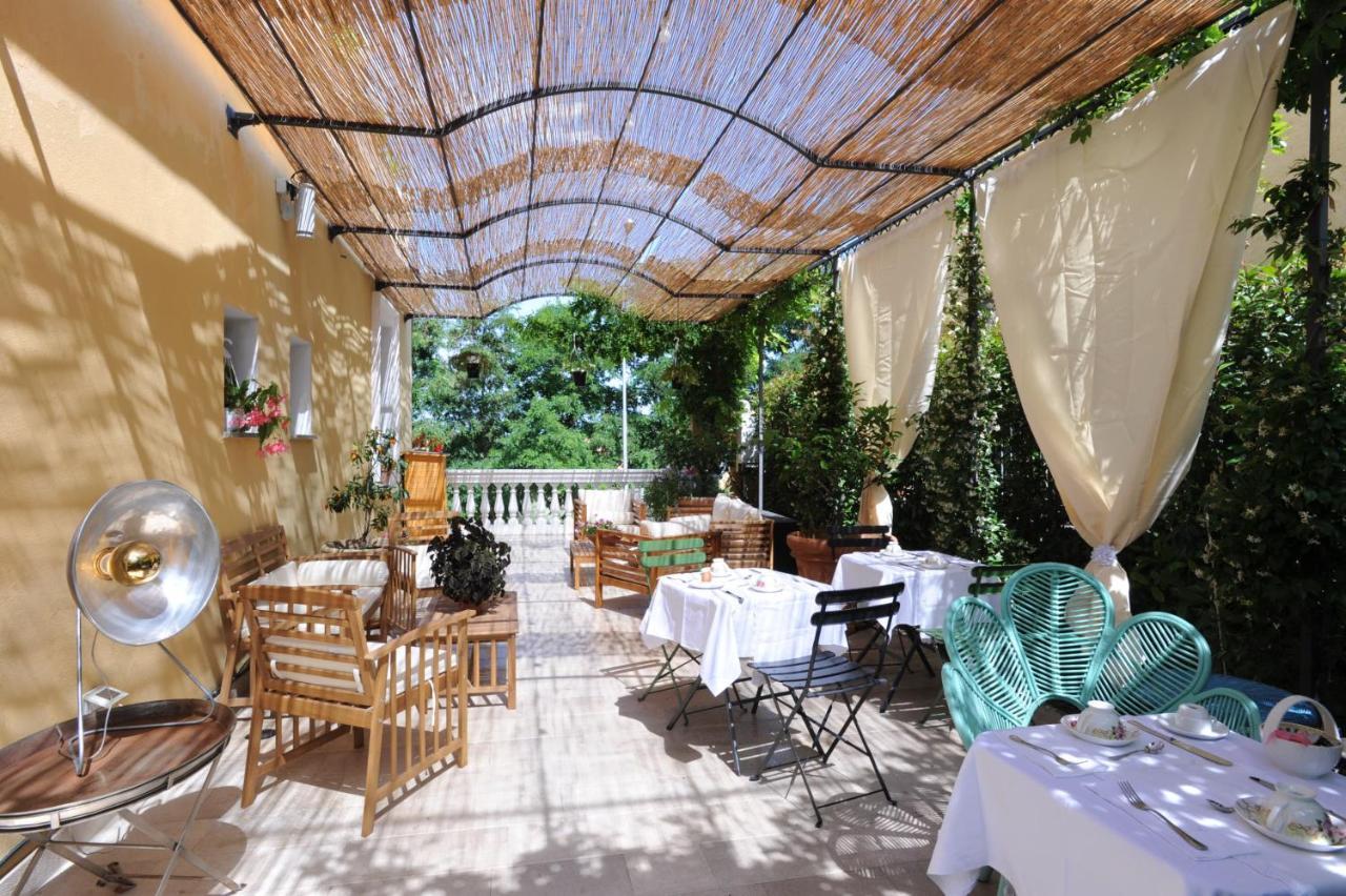 Bed and Breakfast Palazzo Scura à Vaccarizzo Albanese Extérieur photo