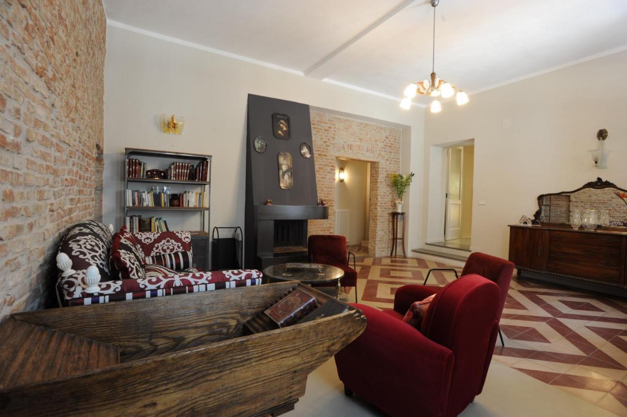 Bed and Breakfast Palazzo Scura à Vaccarizzo Albanese Extérieur photo