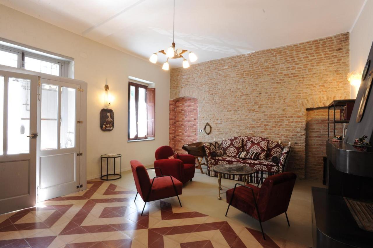 Bed and Breakfast Palazzo Scura à Vaccarizzo Albanese Extérieur photo